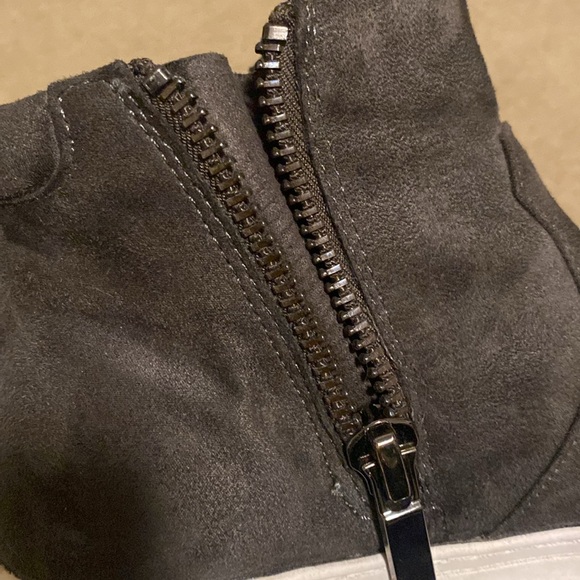 G.H. Bass & Co Silvie zip ankle booties, 7M - Picture 8 of 10